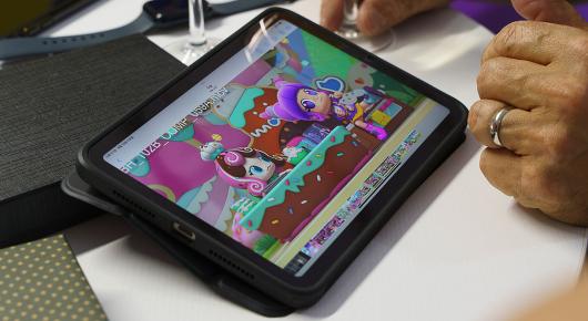 Accès de la vidéothèque sur tablette.